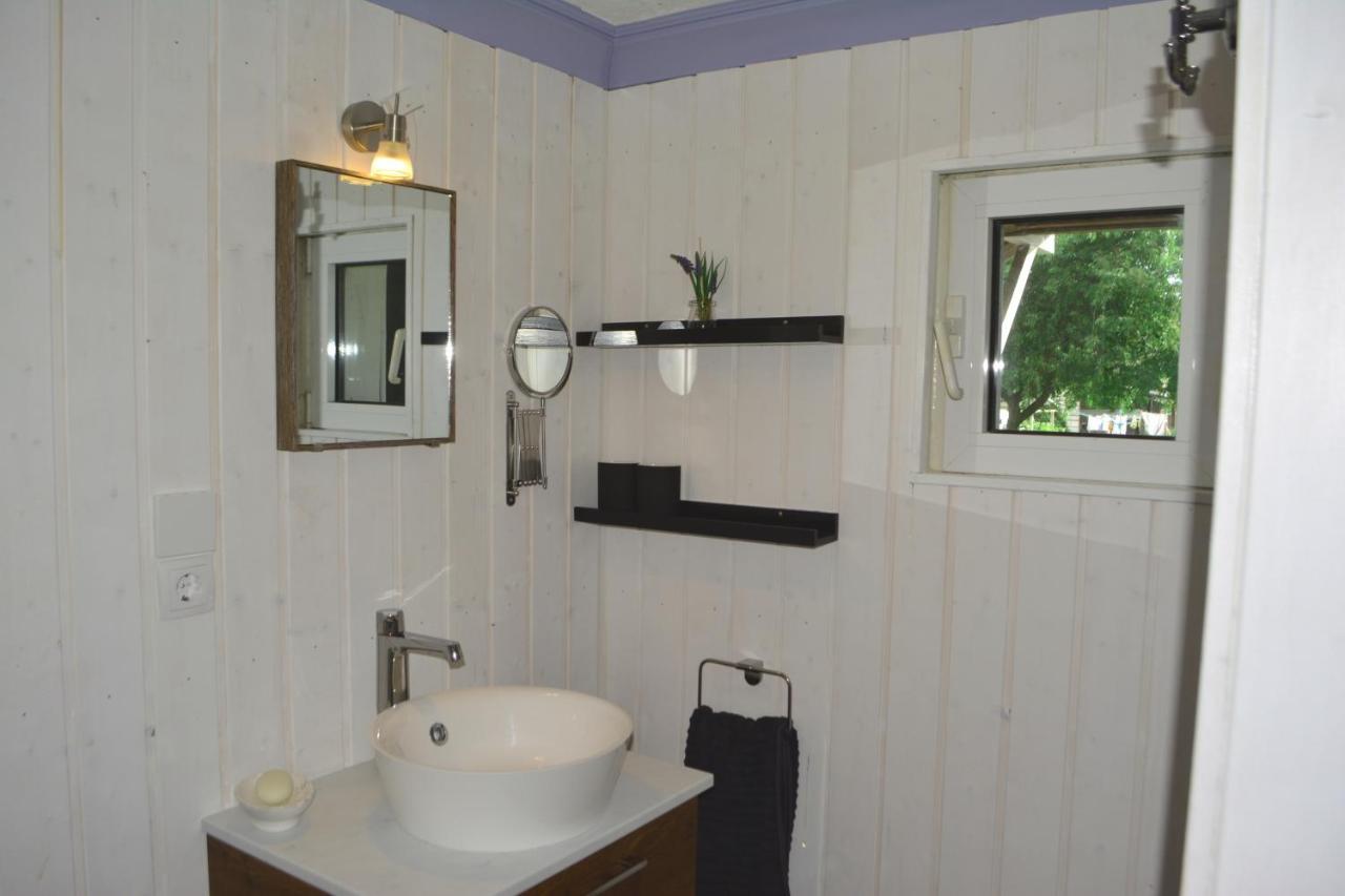 Ferienhaus Grafenland Dersum Luaran gambar